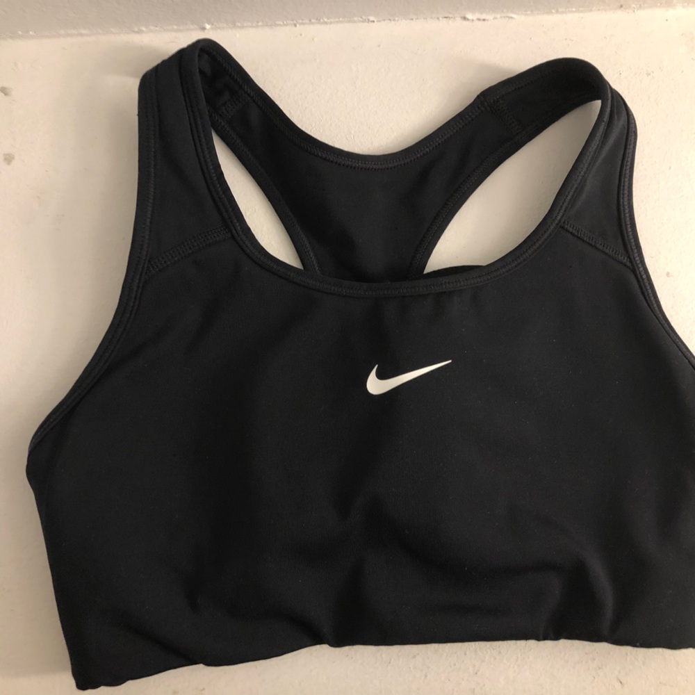 Nike sports bra (black)